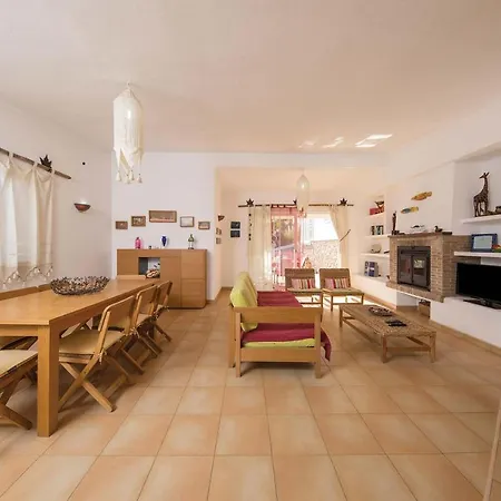 Casa Lorena Guia (Faro)